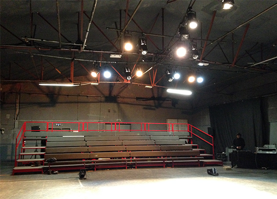 Gradins grande salle